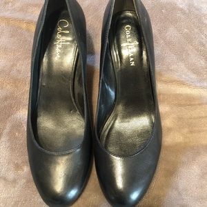 Cole Haan Nike Air Black 2 1/2 inch heel Pumps